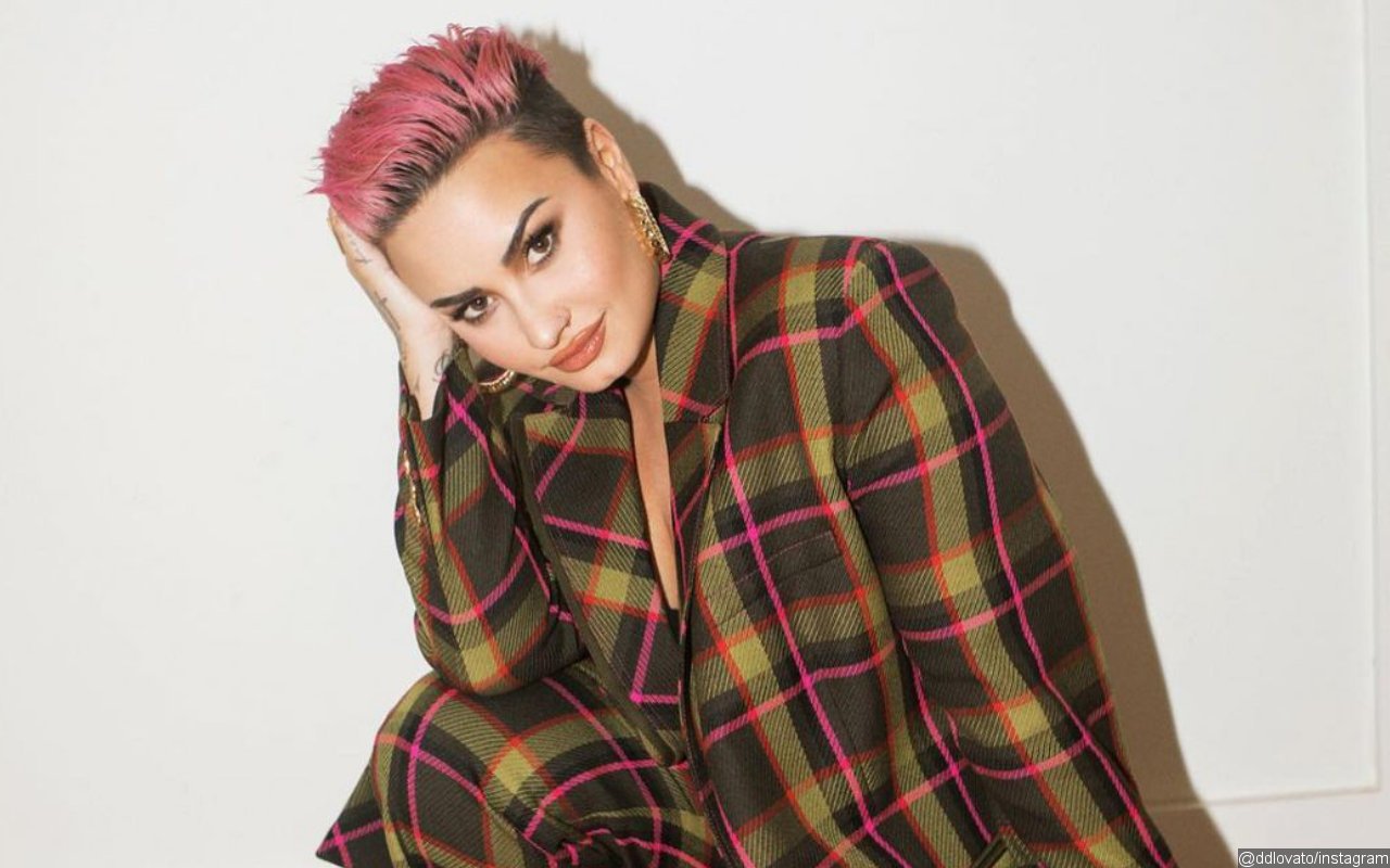 Demi Lovato Apologizes for Jumping to Conclusions After Calling Out Fro-Yo Shop: I Am Human