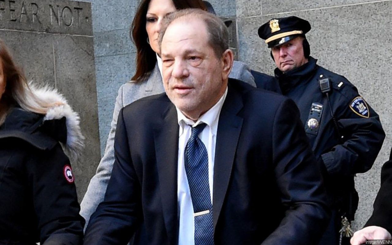 Harvey Weinstein's Lawyer Given 30 Days to Challenge His Extradition to Los Angeles