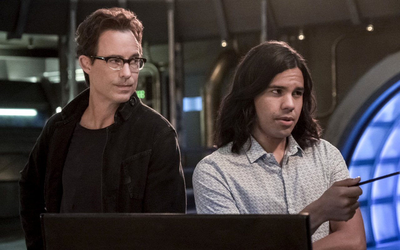 Tom Cavanagh and Carlos Valdes Bid Farewell to 'The Flash' After Seven Seasons