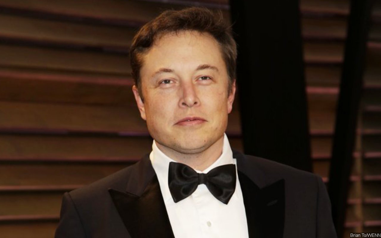 Elon Musk Plays Down Rumors of 'SNL' Cast's Uproar Over His Hosting Gig