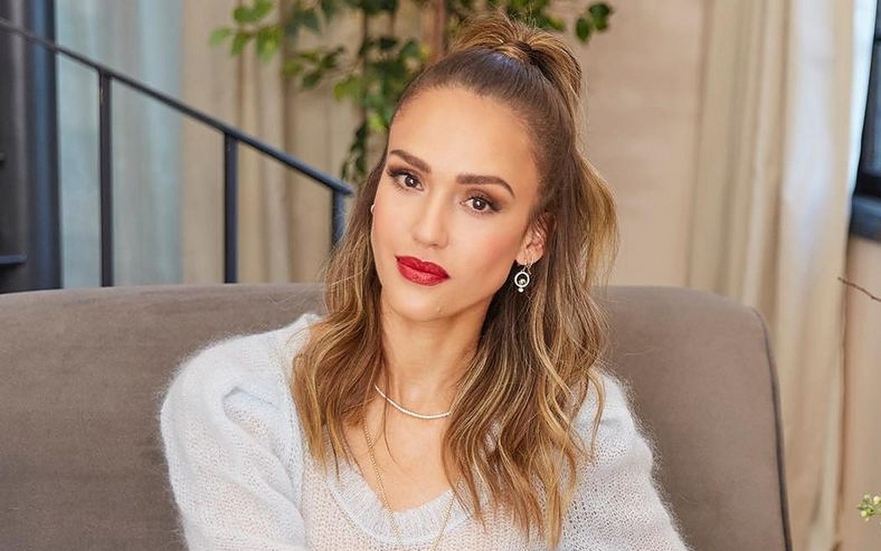 Jessica Alba Makes History as Youngest Latina to Land Company on Wall Street