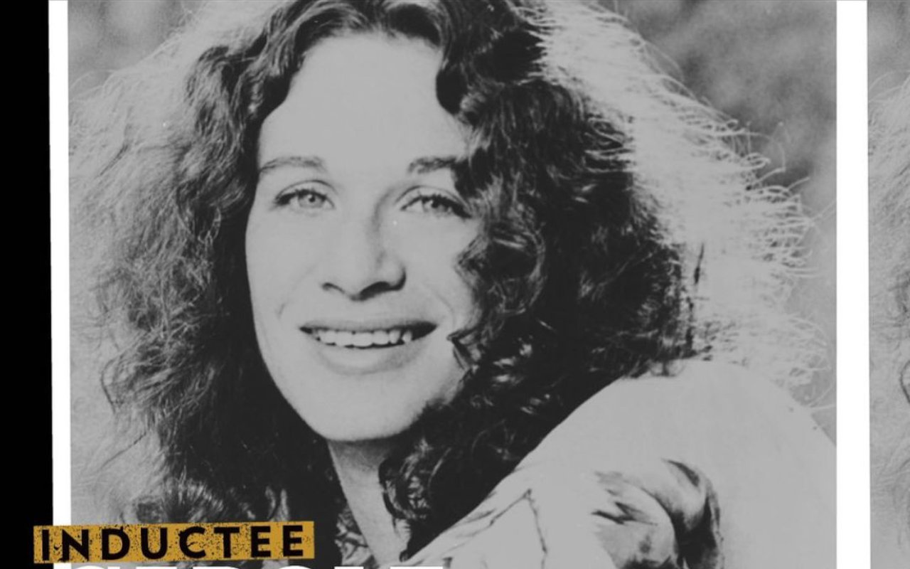 Carole King Thrilled by Historic Rock and Roll Hall of Fame Induction - Carole King Rock And Roll Hall Of Fame Induction