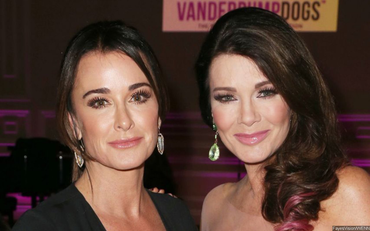Kyle Richards Unbothered by Lisa Vanderpump's 'New Nose' Shade - Vimarsana News