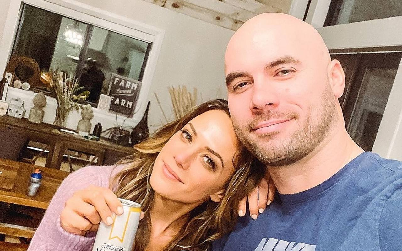 Jana Kramer Back Into Dating Scene Following Split From Husband Mike