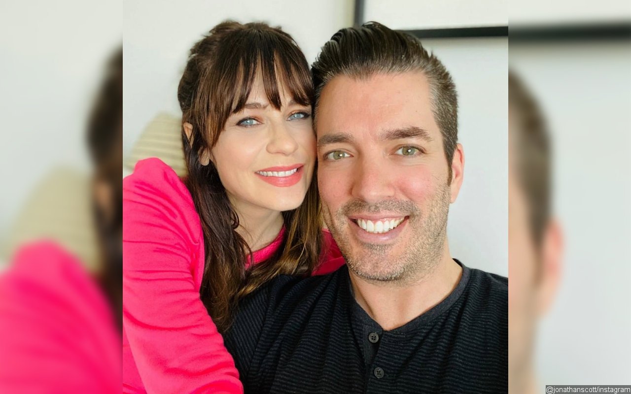 Zooey Deschanel Claims to Have Not Remembered Any Dates Before Jonathan Scott