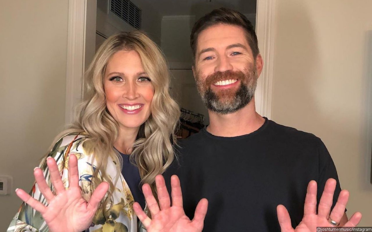 Josh Turner Left Speechless When Recreating 'Your Man' Video With Wife 15 Years Later