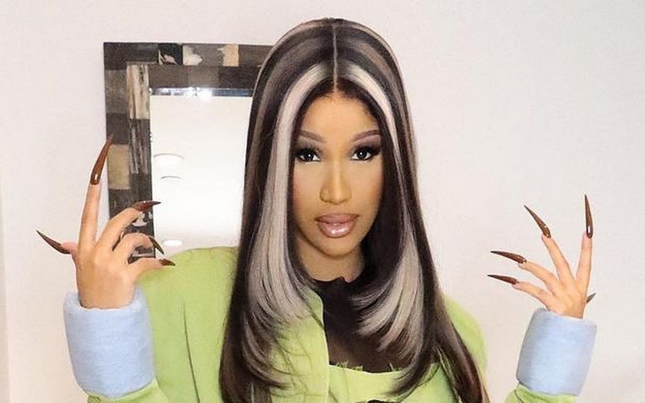Cardi B Calls Out 'White Twinks' on Twitter and Is Unapologetic About It