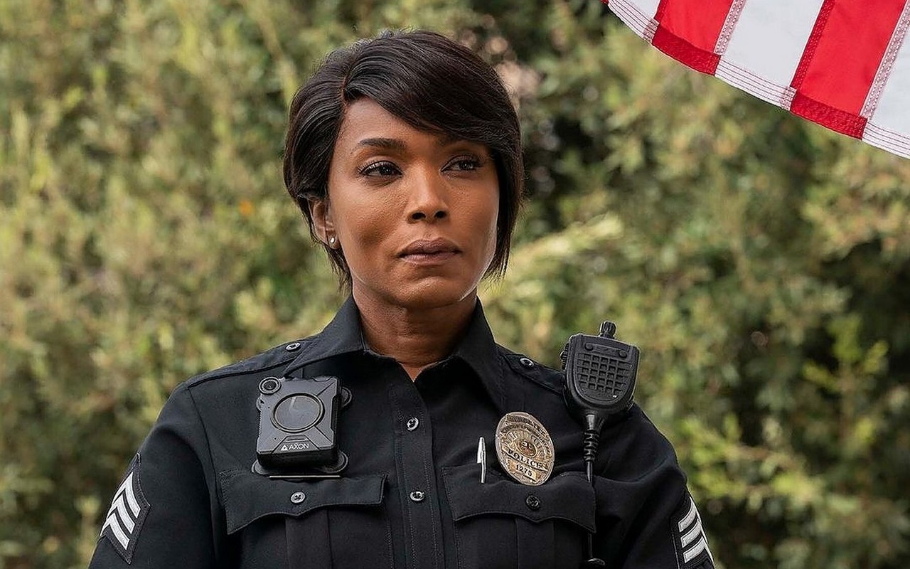 Angela Bassett Leads '9-1-1' Major Pay Raise, Earns $450K Per Episode 