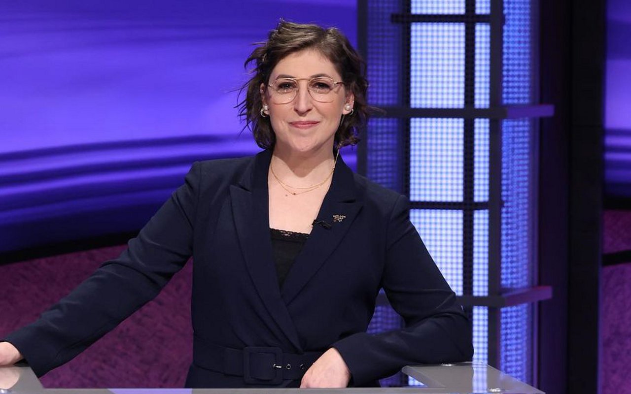 Mayim Bialik Announced as Host of 'Jeopardy!' Spin-Offs