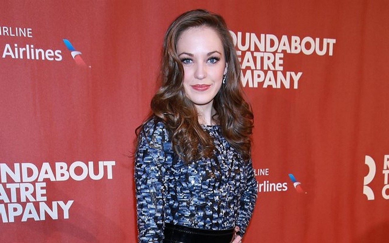 Laura Osnes,Covid Vaccine.