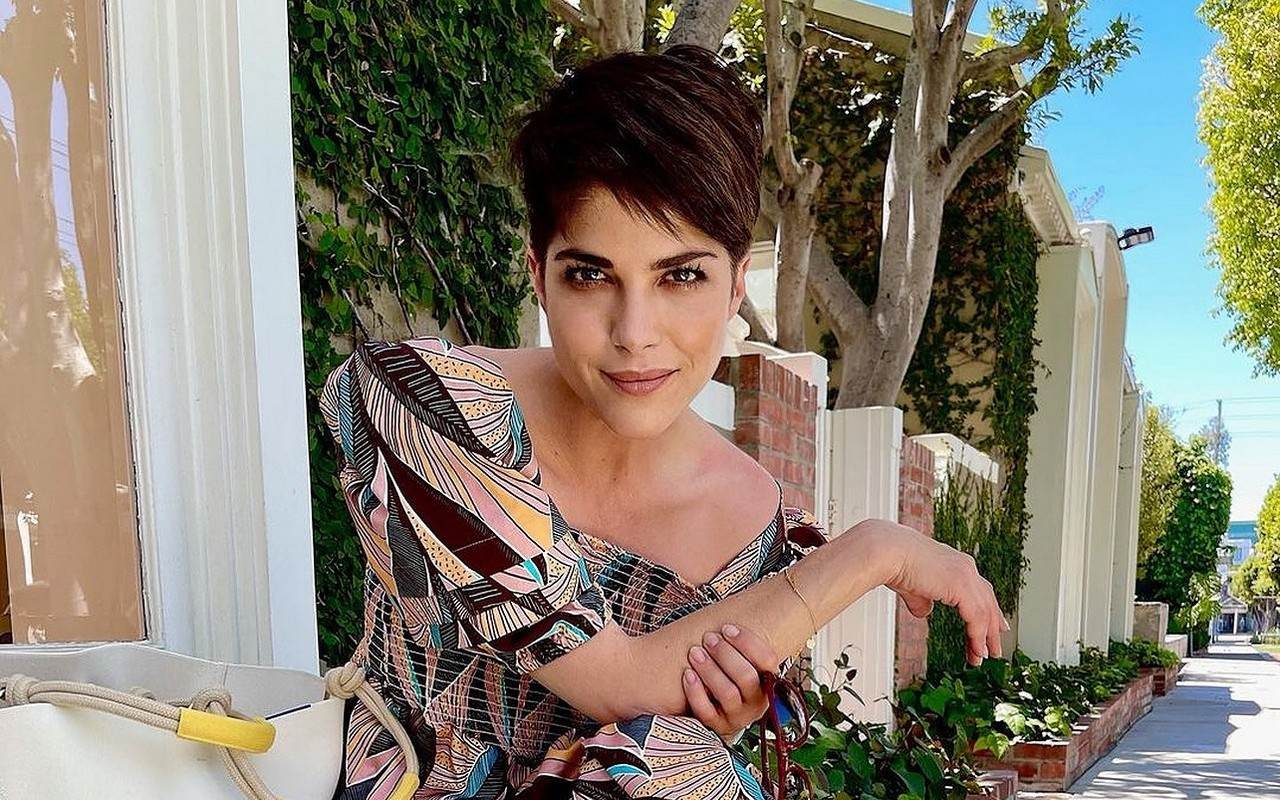Selma Blair in Remission After Stem Cell Transplant and Chemotherapy