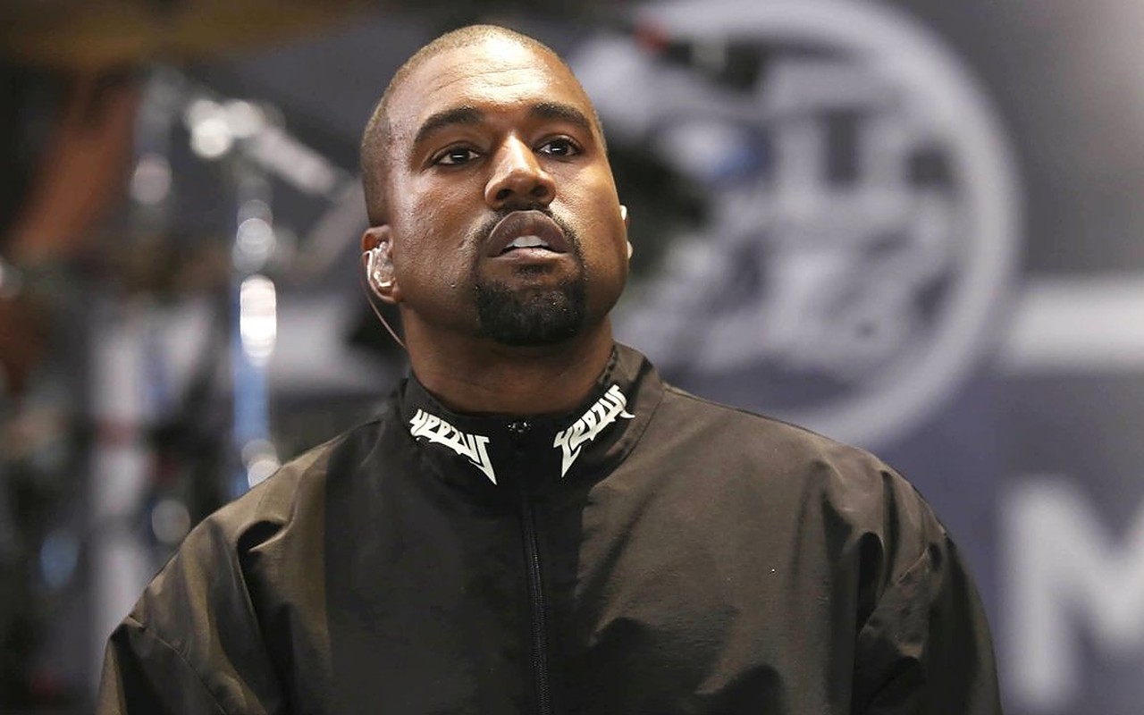 Kanye West Buys Sculpture of White Dove for 1.37 Million