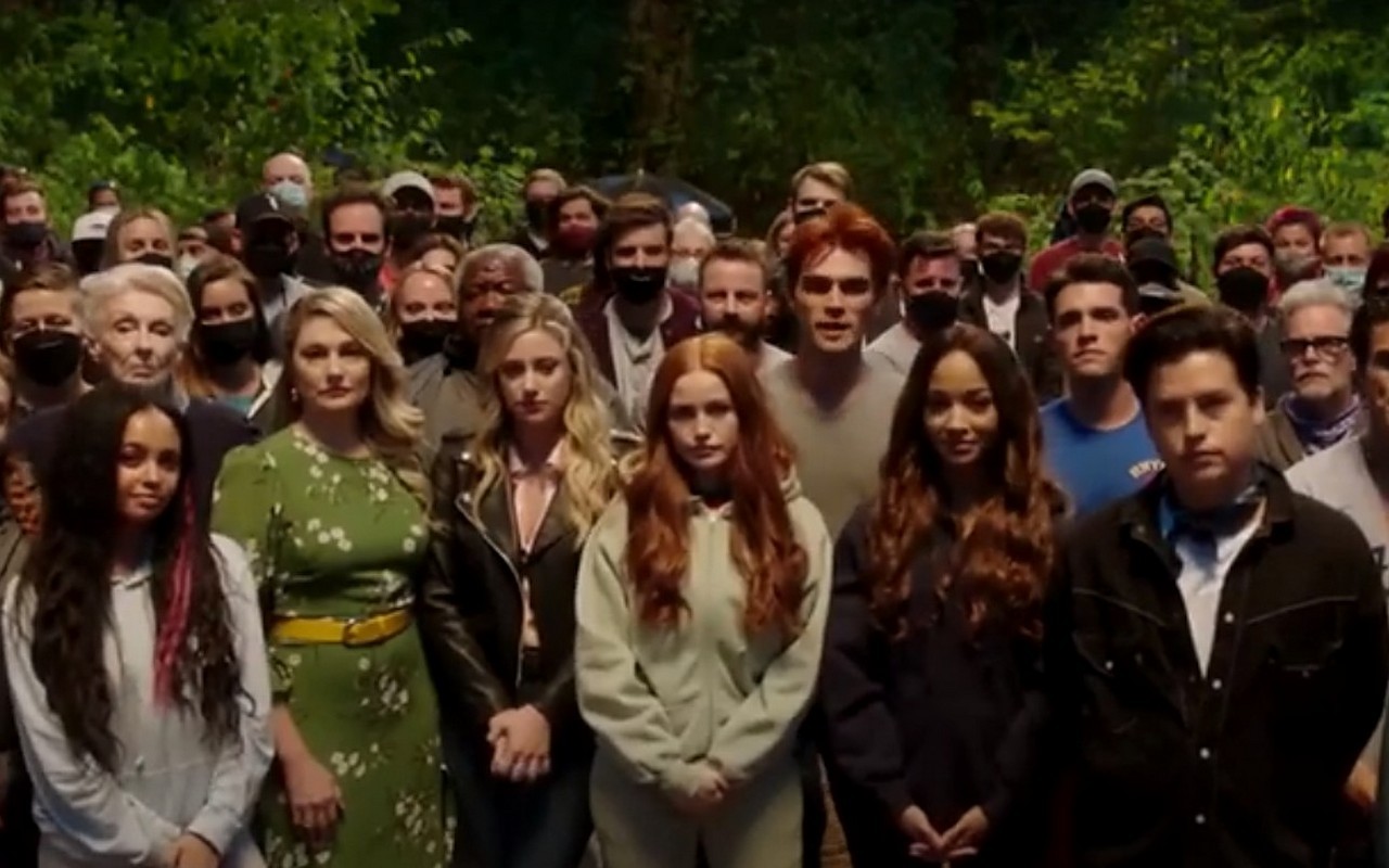 'Riverdale' Cast Rallying Around Creator as Father Is Jailed on 'Completely Bogus Charges'