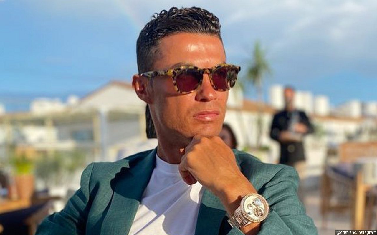 Cristiano Ronaldo Denies He's Forced to Move House Because of Noisy Sheep