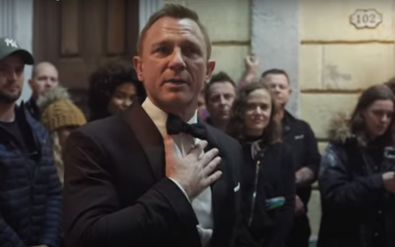 Daniel Craig Gets Emotional as He Bids Farewell to James Bond on Set of 'No Time to Die'
