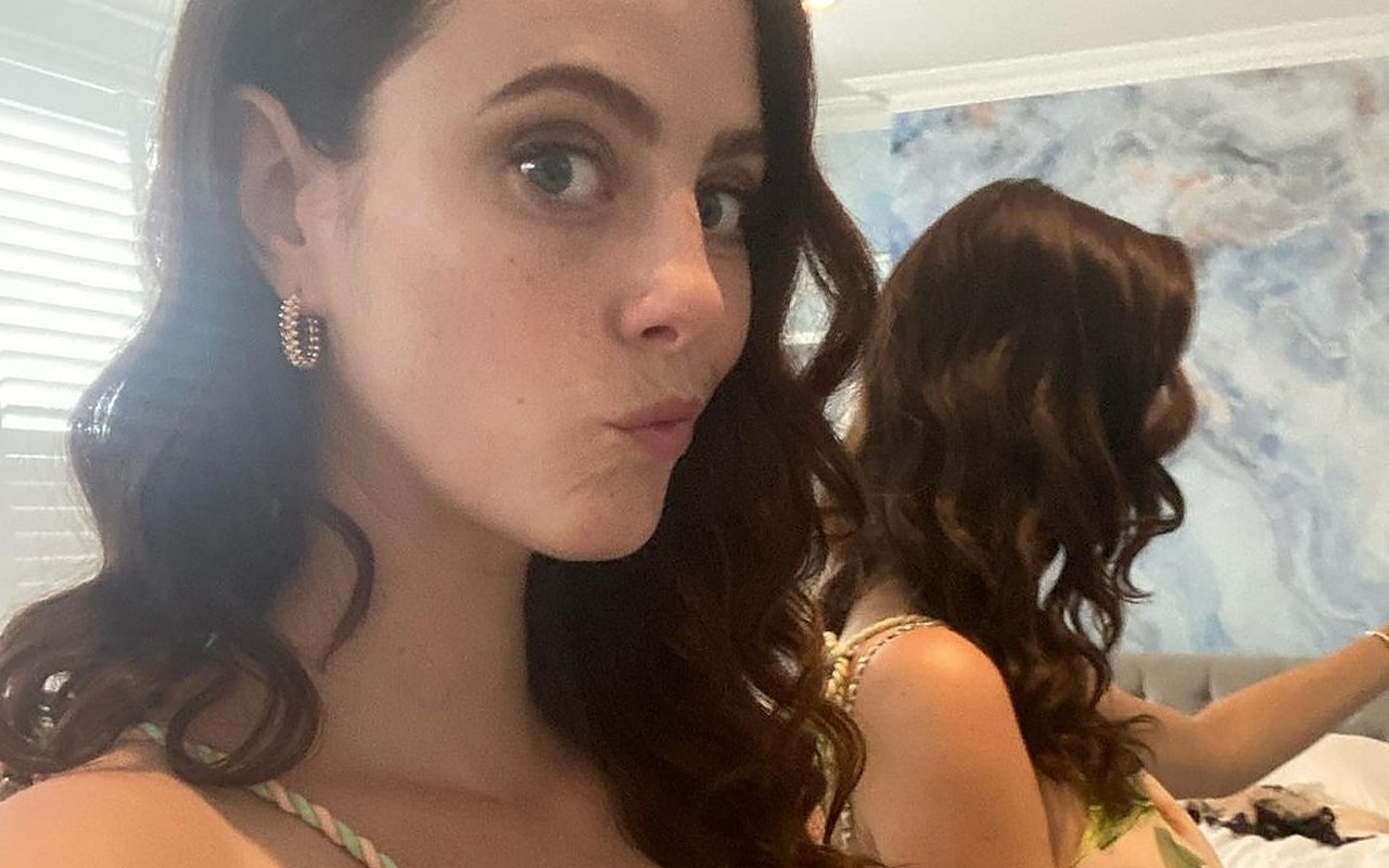 Kaya Scodelario Pulls 'Awkward Face' While Debuting Baby Bump as She's Expecting Second Child