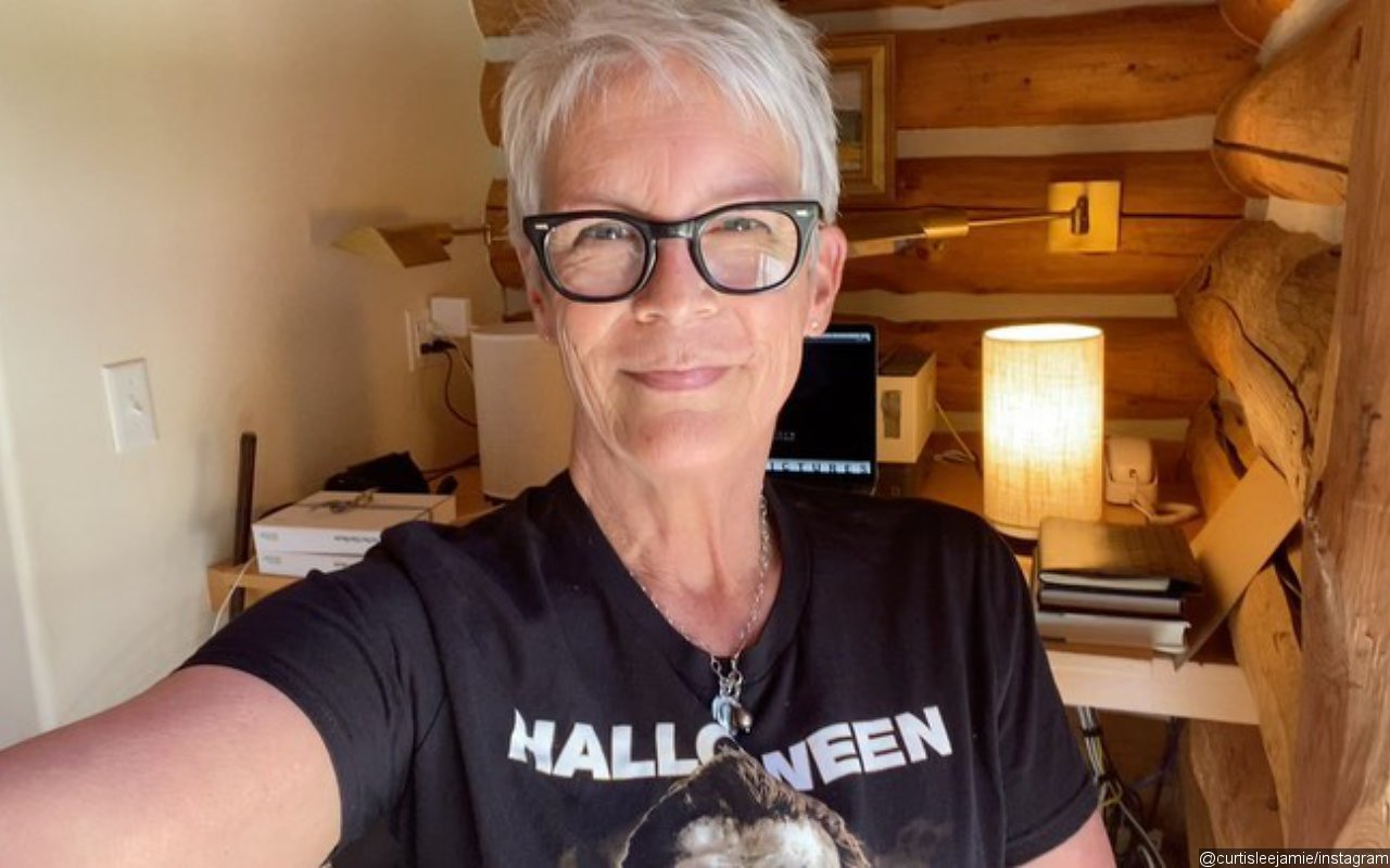 Jamie Lee Curtis Worried About Society's 'Obsession' With Plastic Surgery Due to Its Effects