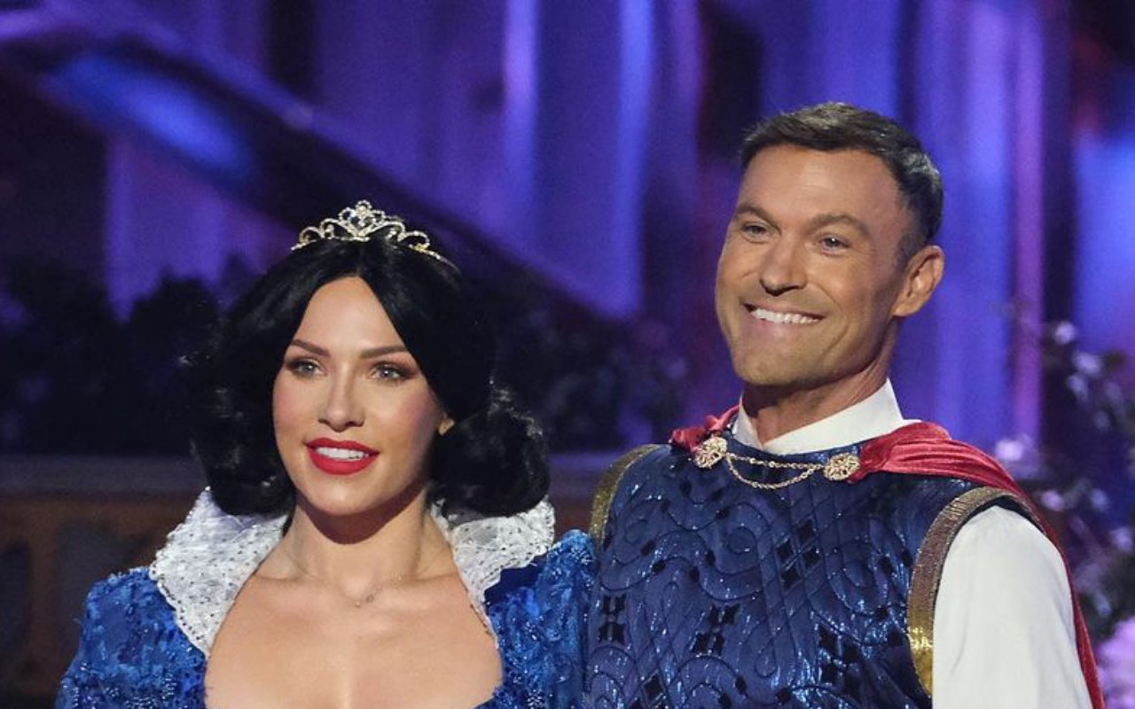 Sharna Burgess and Brian Austin Green Slammed by 'DWTS' Judges for Too Much 'Kissing' While Dancing