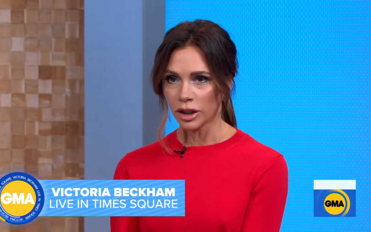 Victoria Beckham Leaves Fans Freaking Out After Showing Fuller Pout
