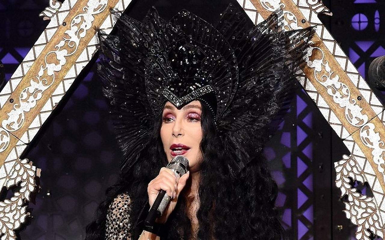 Cher Sues Sonny Bono's Widow for Allegedly Withholding Her Royalties - Vimarsana News