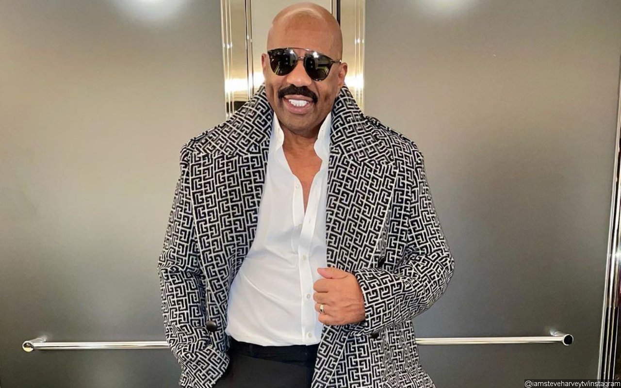 Steve Harvey Clowned Over His Style