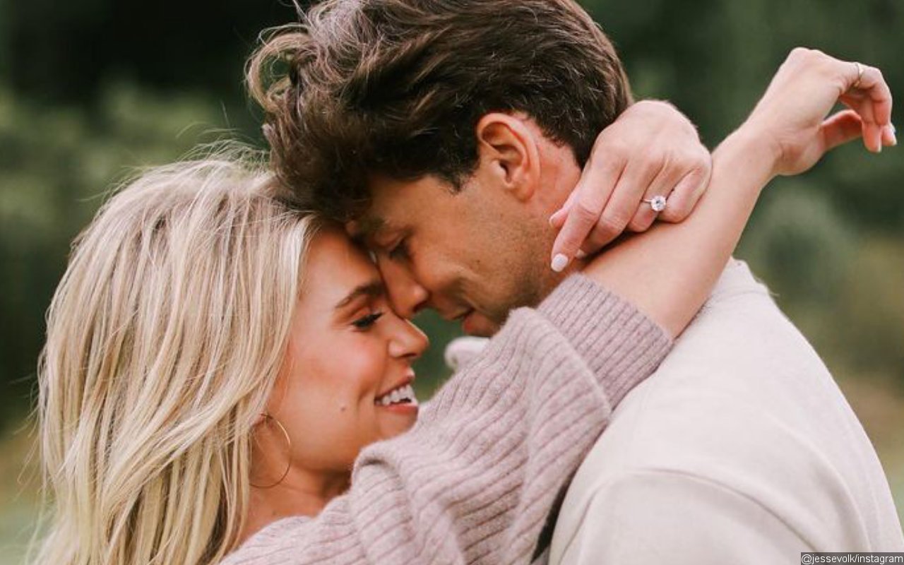 Madison LeCroy 'Crying Like Crazy From Joy' as She's Engaged to Boyfriend Brett