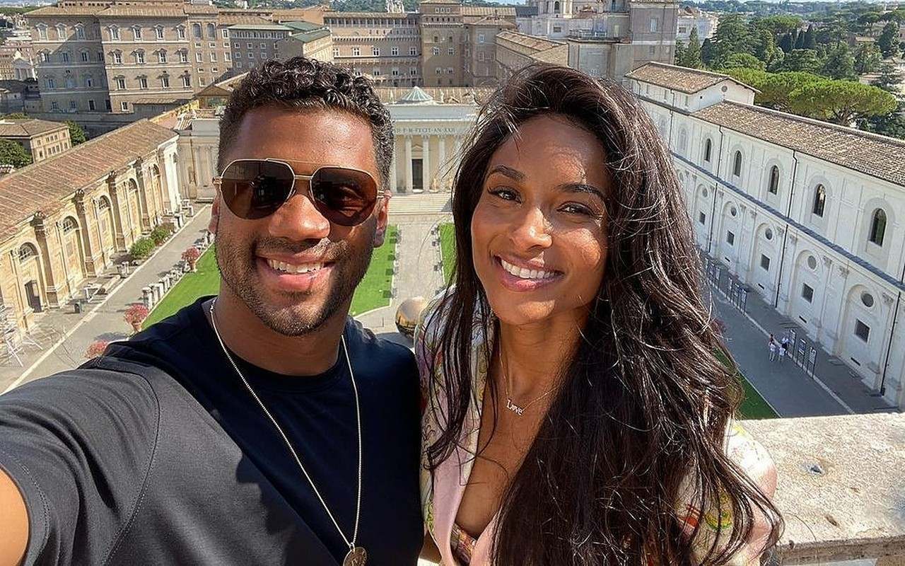 Russell Wilson Rents Out Seattle's Iconic Space Needle for Wife Ciara's Birthday