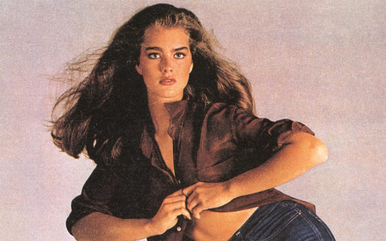 Brooke Shields Admits She's Too 'Naive' When Starring in Her Controversial '80s  Calvin Klein Ads