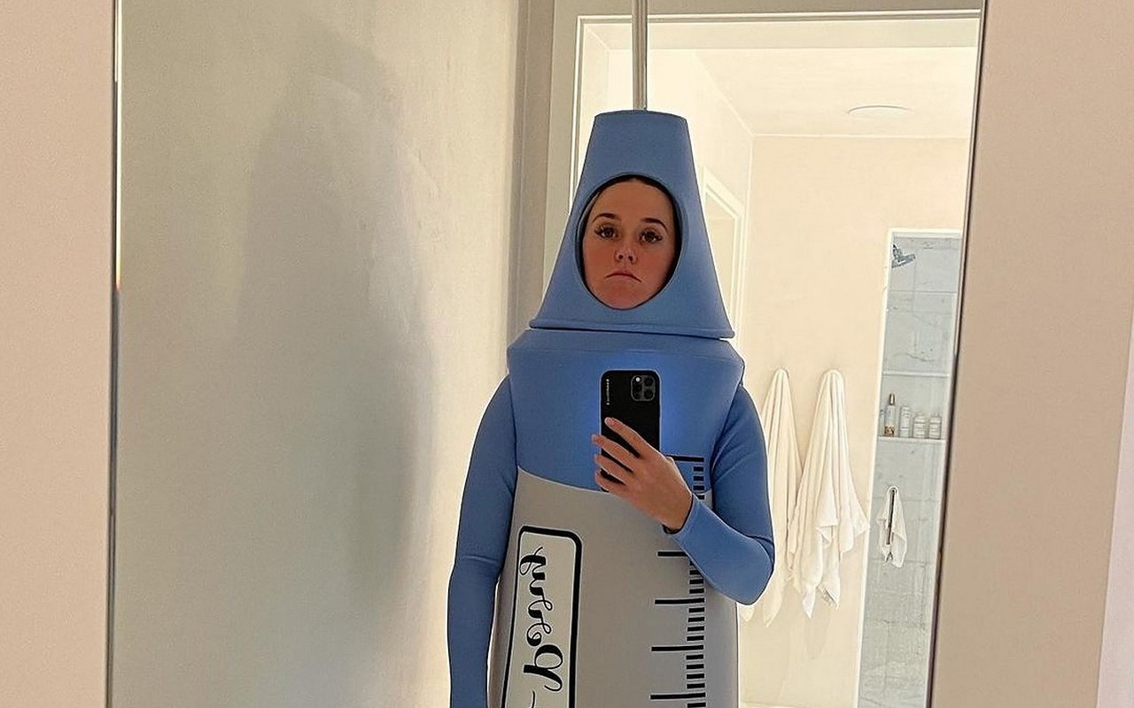 Katy Perry Puts on Sad Face as She Dresses Up as Covid-19 Vaccine for Halloween
