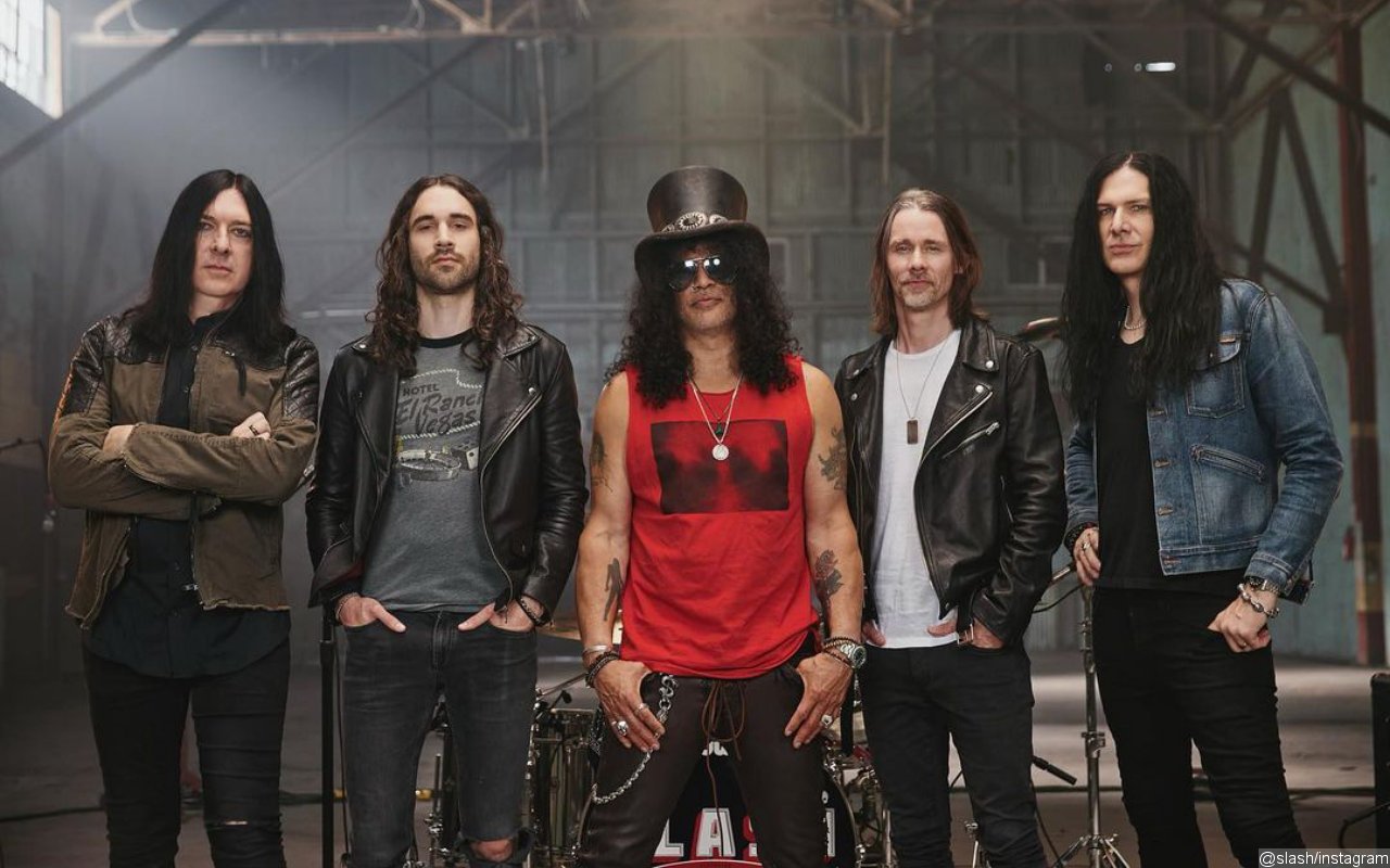 Slash Recalls Contracting COVID Along With Conspirators Members When Working on New Album