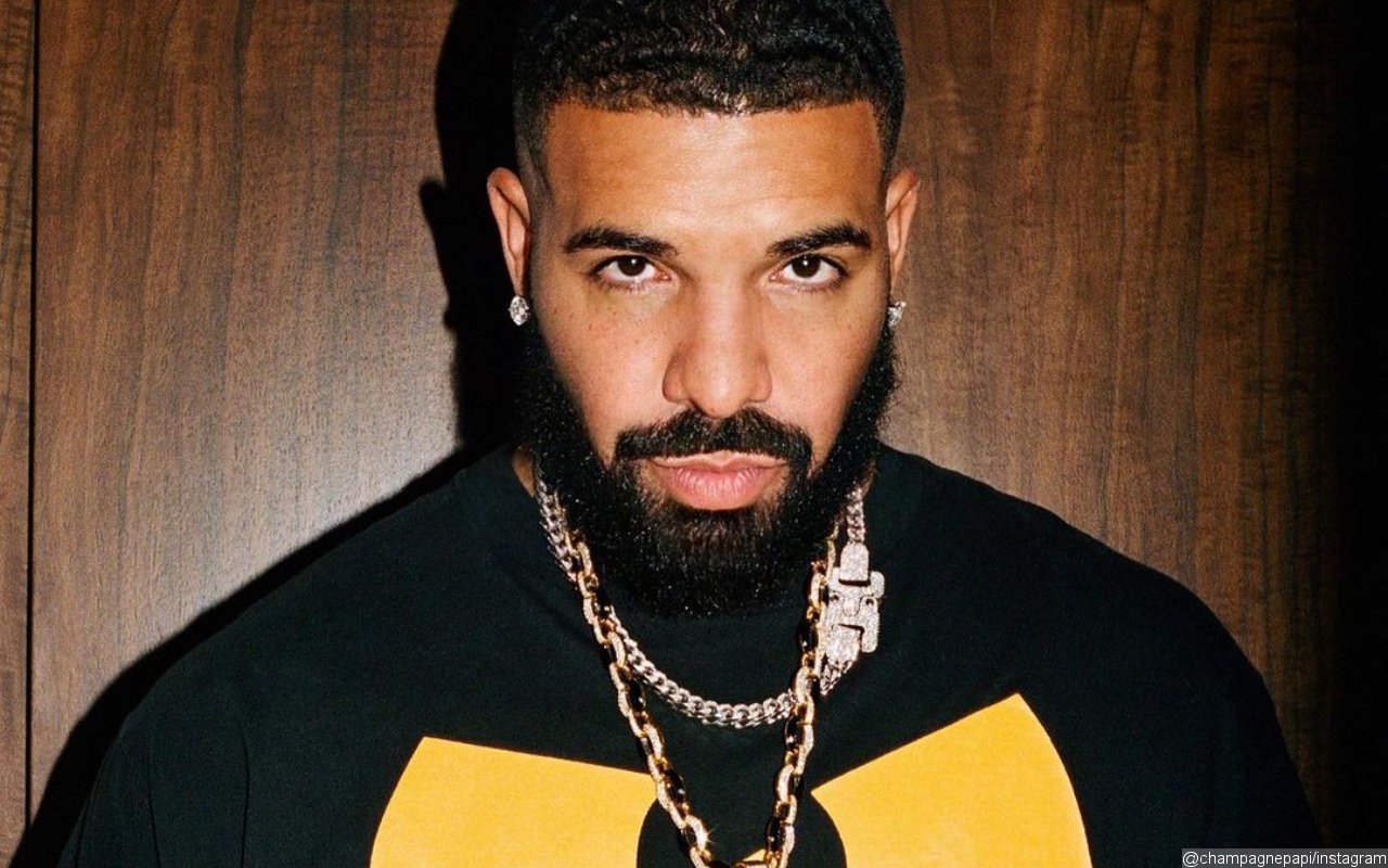 Drake Impersonator Takes the Stage at Los Angeles Clubs