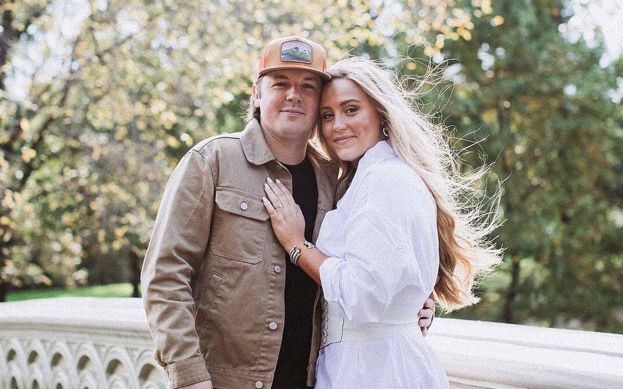 Travis Denning Engaged to Girlfriend Madison 