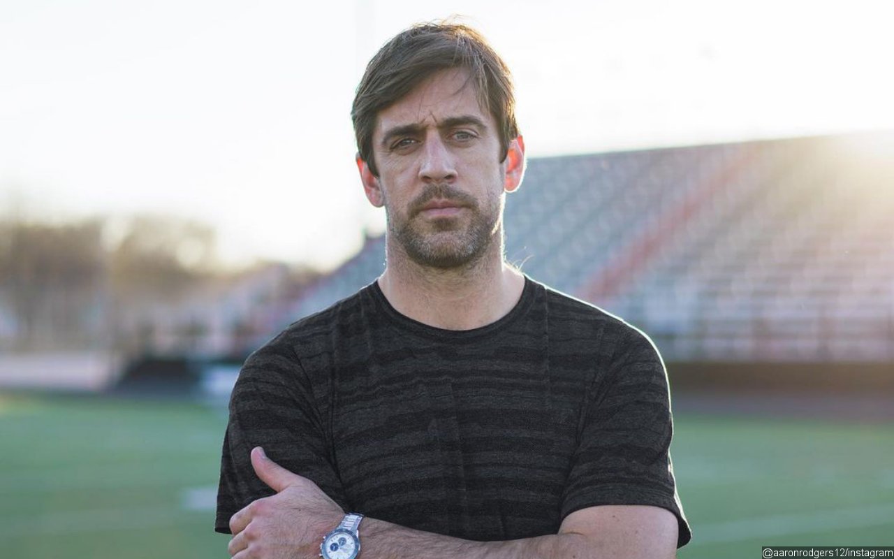 Aaron Rodgers Tests Positive for COVID Amid Rumors He Lies About Vaccination Status