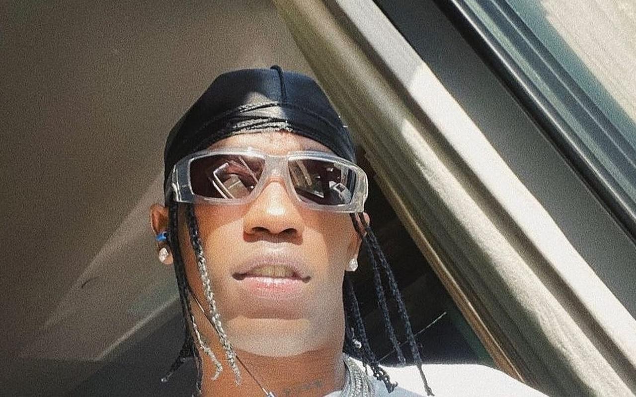Travis Scott Sends Prayers to Victims of Astroworld Festival Tragedy as ...