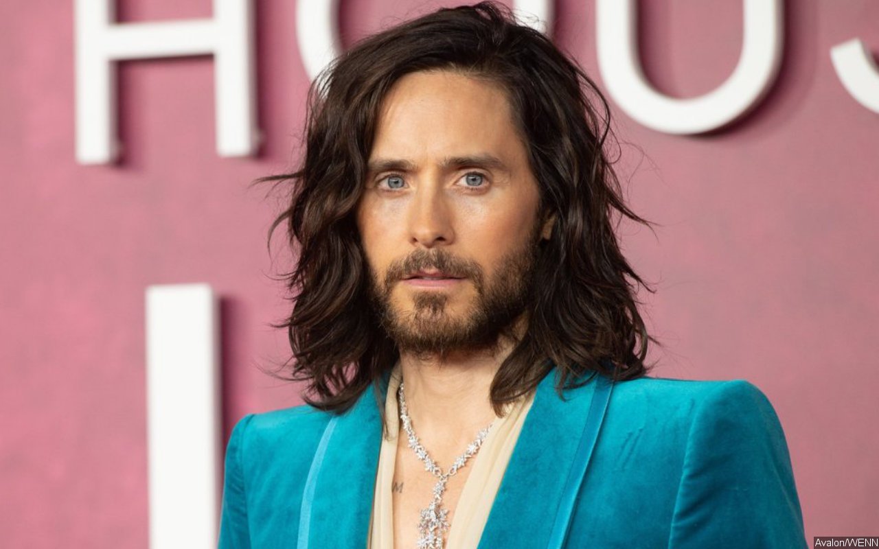 Jared Leto Insists He Didn't Cross Lines for Sending Bizarre Gifts to ...