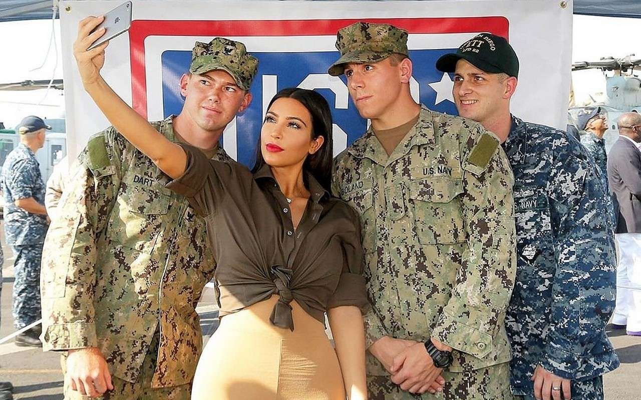 Kim Kardashian Honors Soldiers on Veterans Day With Throwback Pics From USO Visit