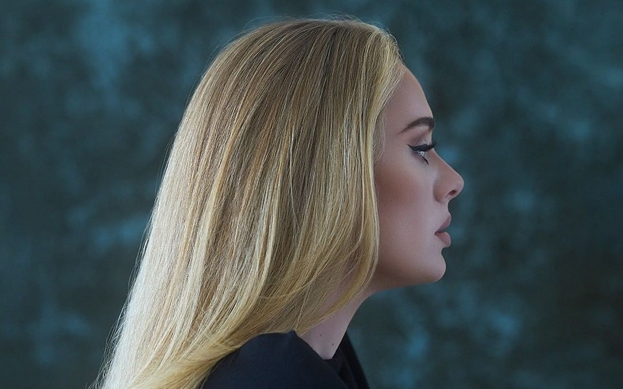 Adele Scores Rave Reviews With New Album '30' Following Early Listen 