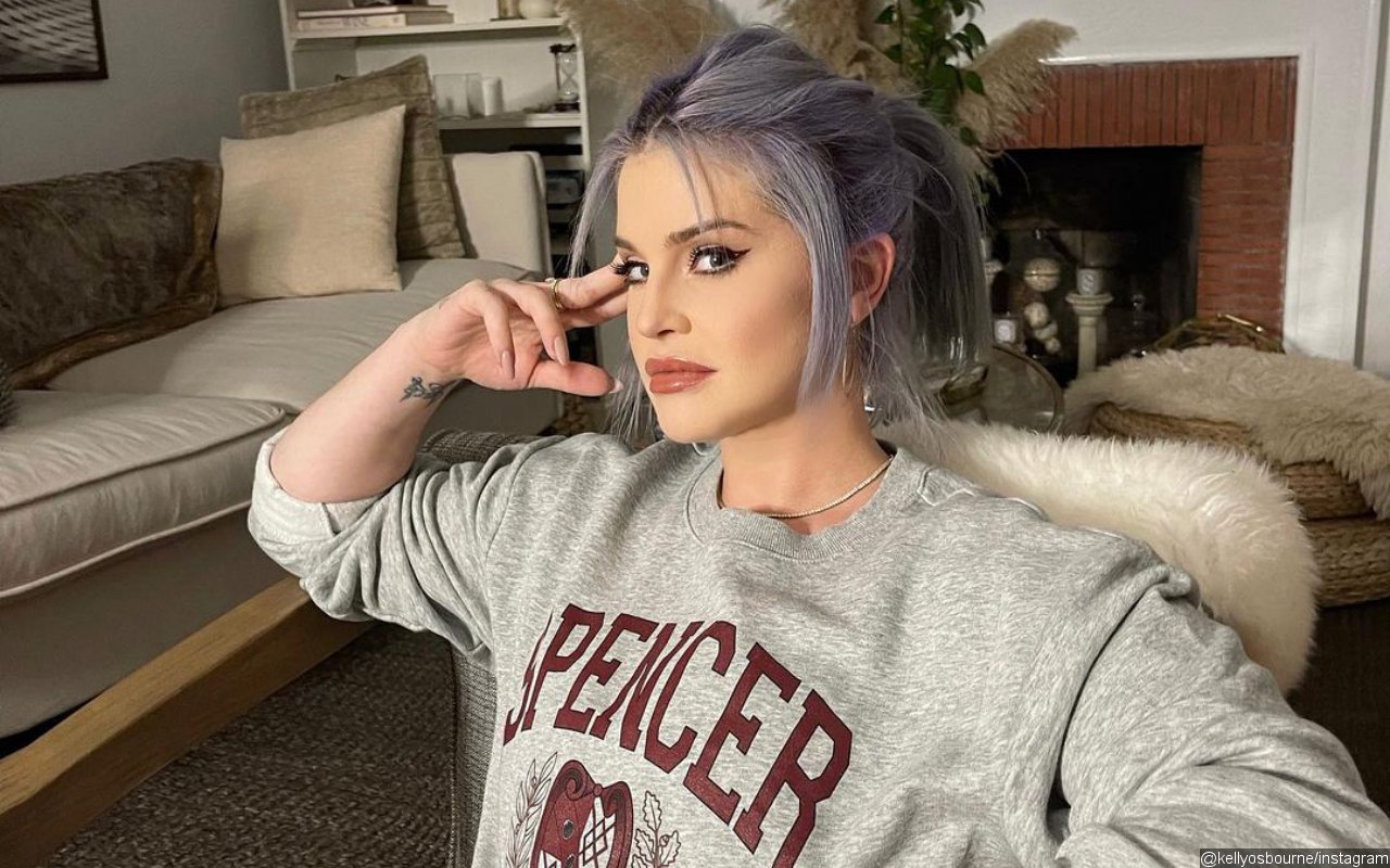 Kelly Osbourne Slams Tabloid for 'Fat Shaming' Her in Email