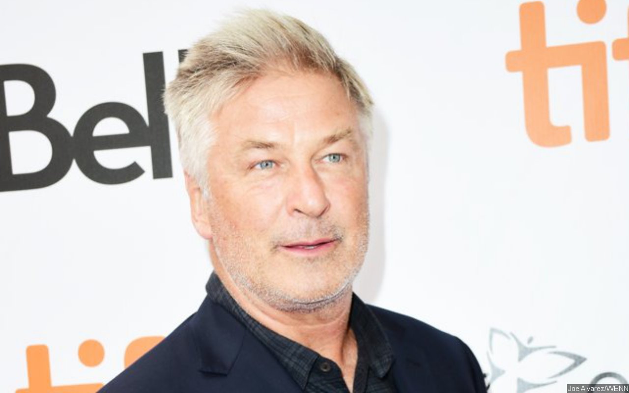 Alec Baldwin's 'Rust' Crew Defends 'Professional' Production Amid 'Chaotic' Claims in Letter - Vimarsana News