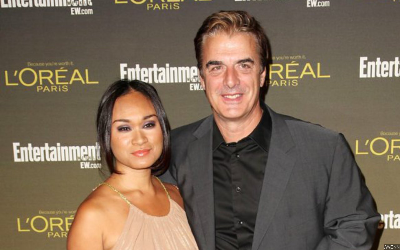 Chris Noth's Wife Spotted Without Wedding Ring Amid Rape Allegations A...