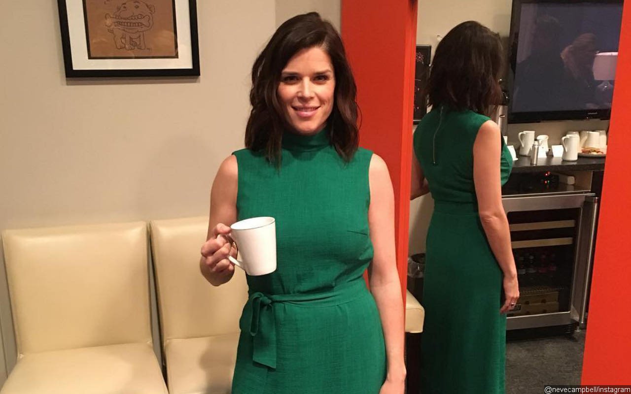 Neve Campbell Recalls Getting Attacked by a Bear on Movie Set: 'He Grabs Me by the Leg'