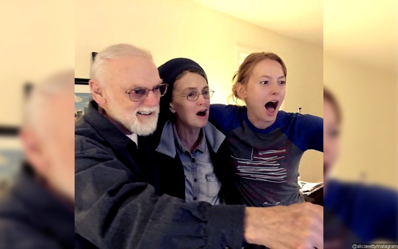 Alicia Witt Clears Up 'Misconceptions' About Parents' Sudden Deaths: They're Not Penniless