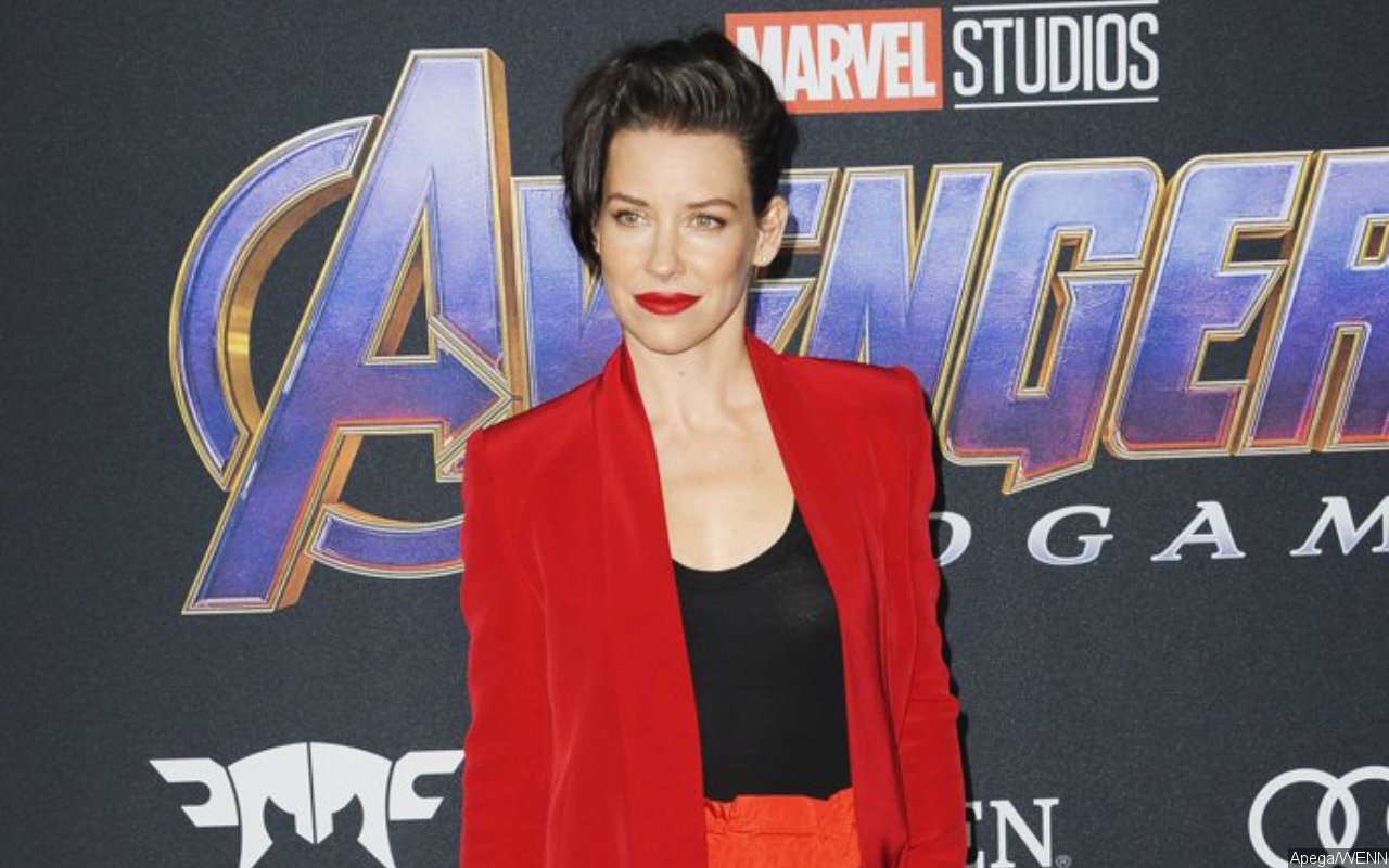 Evangeline Lilly Applauded After Joining Protest Against Vaccine Mandates - Vimarsana News