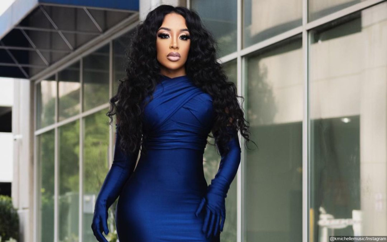 K. Michelle Leaves Fan Surprised After Flashing Her Boobs During Live Performance