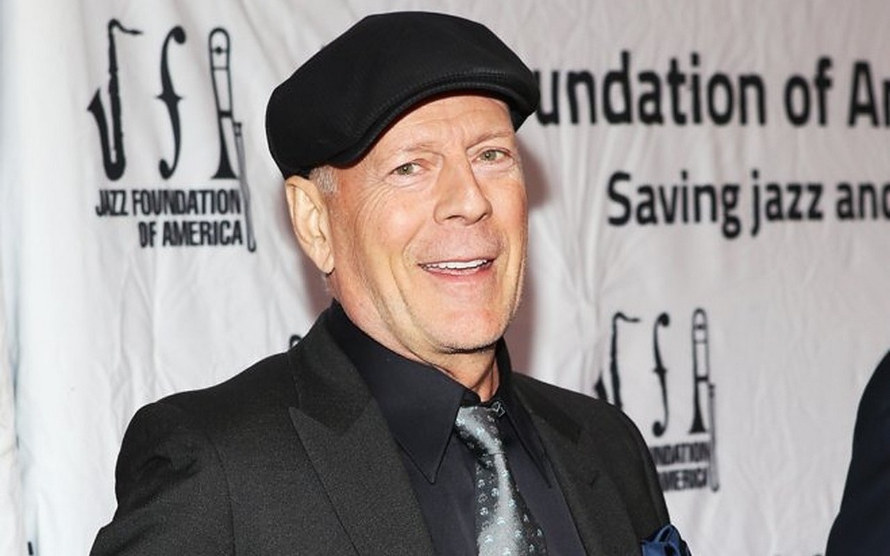 Bruce Willis to Give Up Acting After He's Diagnosed With Aphasia