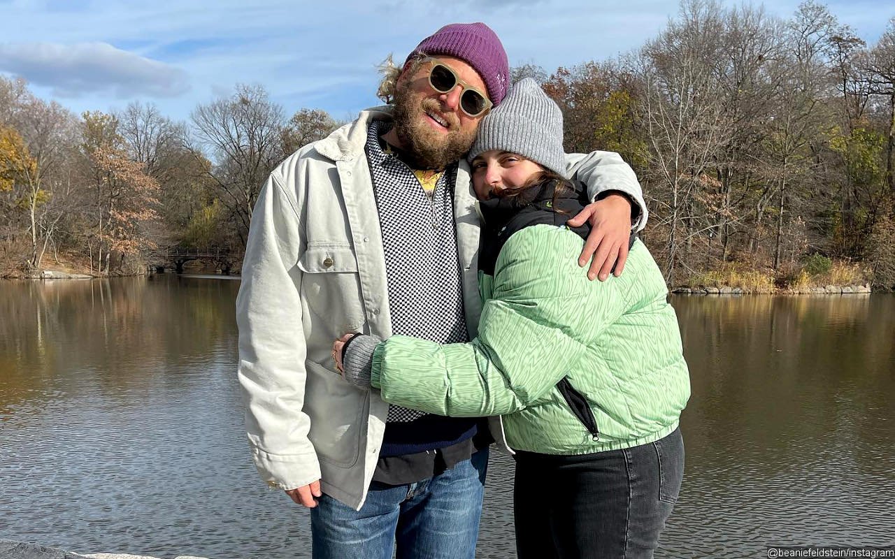 Jonah Hill and Beanie Feldstein