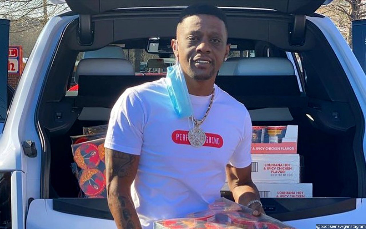 Boosie Badazz Dubbed 'Weird' for Telling His Mom to Show Off Her Butt During Vacation