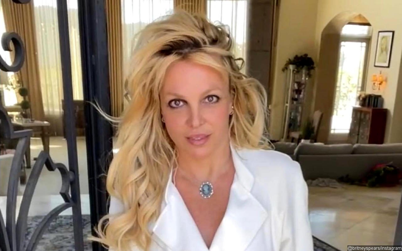 Britney Spears Announces 10-Year Music Break After Revealing Pregnancy