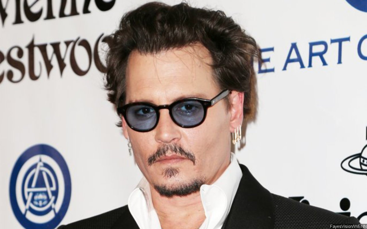 Pics of Johnny Depp Passing Out After Taking Opioids and His Drugs ...