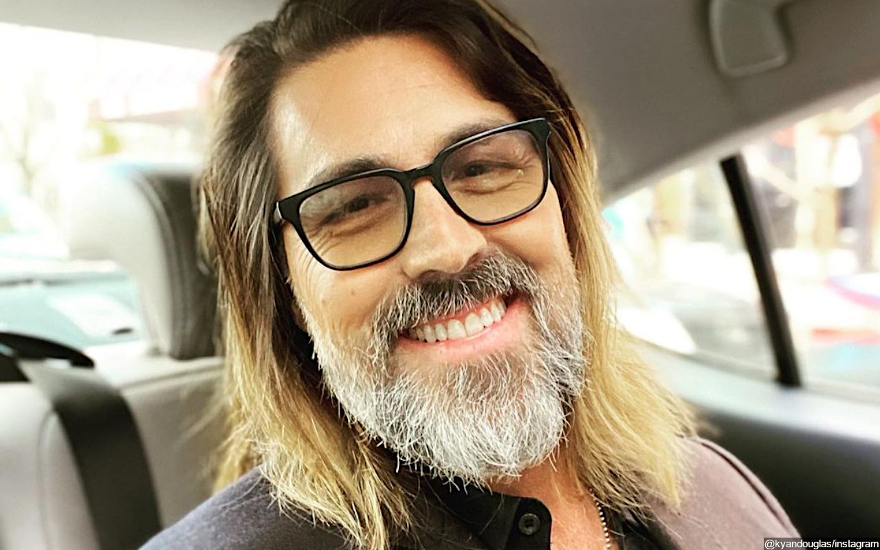 Kyan Douglas Grateful to Rachael Ray as He Announces TV Retirement - Vimarsana News